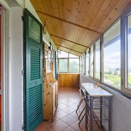 Altido Family 2 Bedroom Apt For 6 With Backyard In Mattarana